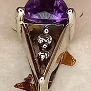 White gold diamond amethyst pendant